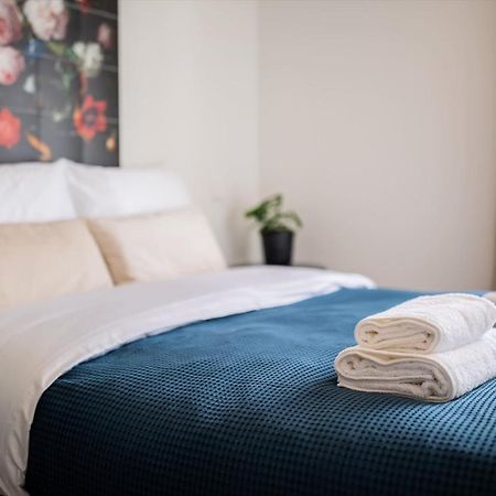 Happily 2 Bedroom Serviced Apartment 75M2 -Nb306H- Rotterdam Eksteriør bilde