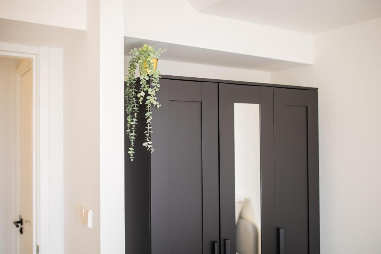 Happily 2 Bedroom Serviced Apartment 75M2 -Nb306H- Rotterdam Eksteriør bilde